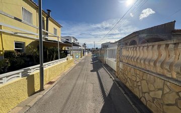 Property slide 22
