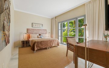 Property slide 18