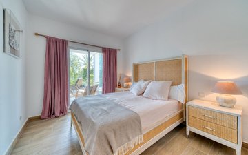Property slide 21