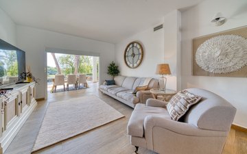 Property slide 25
