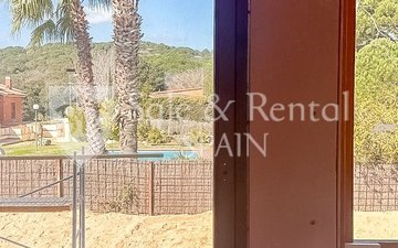 Property slide 28