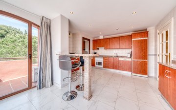 Property slide 16