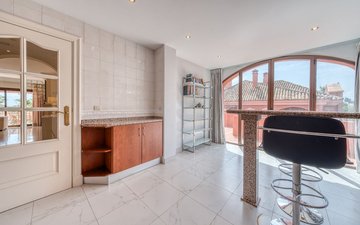 Property slide 17