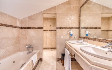 Property slide 21