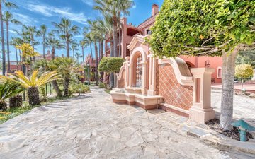 Property slide 25