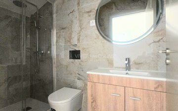 Property slide 21
