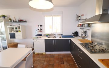 Property slide 19