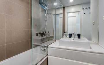 Property slide 25
