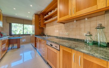 Property slide 7
