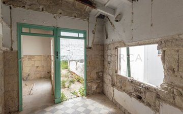 Property slide 12