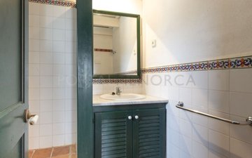 Property slide 18
