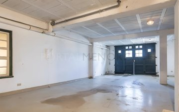 Property slide 24