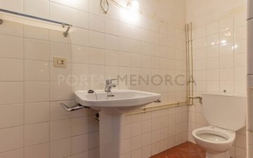 Property slide 16