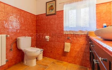 Property slide 22