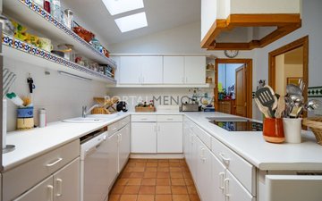 Property slide 21