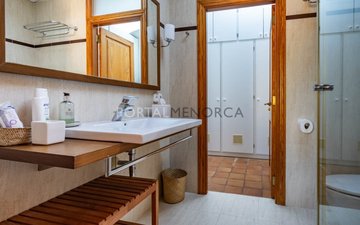 Property slide 25