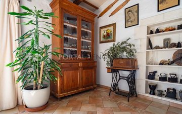 Property slide 17