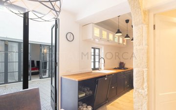 Property slide 16