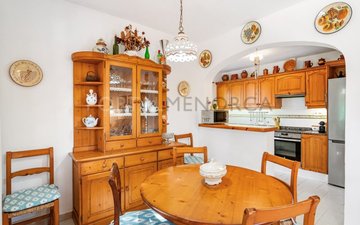 Property slide 19