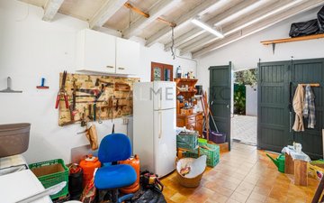 Property slide 35