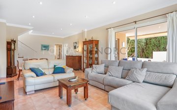 Property slide 16
