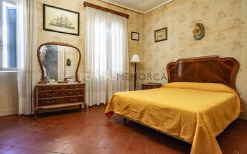 Property slide 35