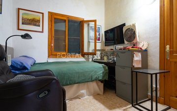 Property slide 17
