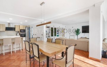 Property slide 17