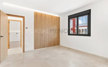 Property slide 18