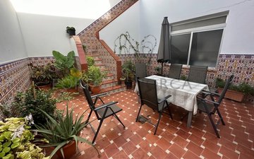 Property slide 25