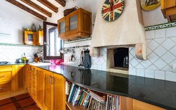 Property slide 15