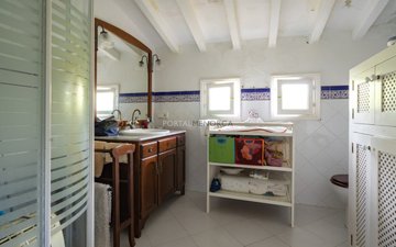 Property slide 34