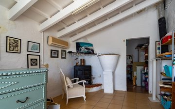 Property slide 48