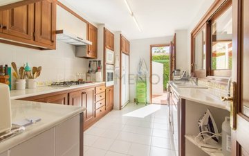 Property slide 17