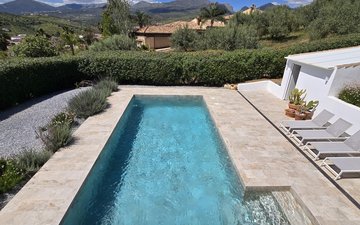 Property slide 18