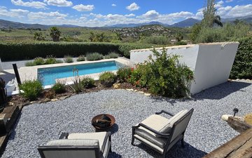 Property slide 21