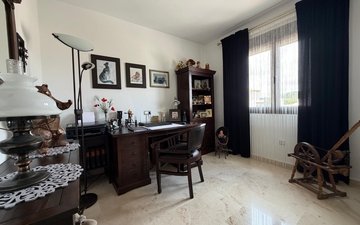 Property slide 14