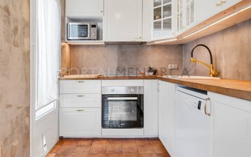 Property slide 18