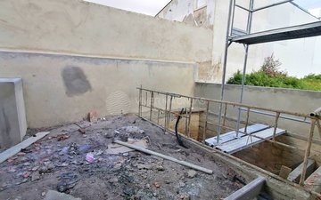 Property slide 18