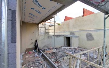 Property slide 20