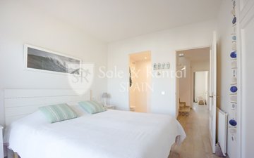 Property slide 44