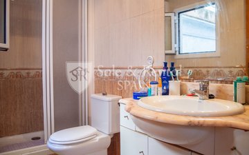Property slide 18