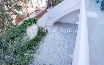 Property slide 10