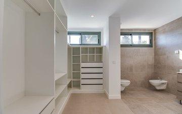 Property slide 14