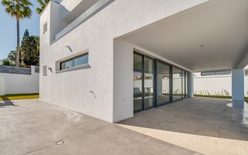Property slide 19