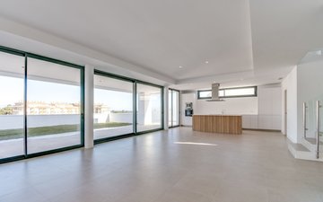 Property slide 21