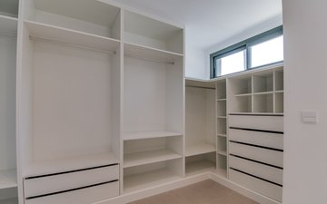 Property slide 25