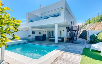 Property slide 4