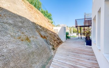 Property slide 28