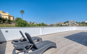 Property slide 46